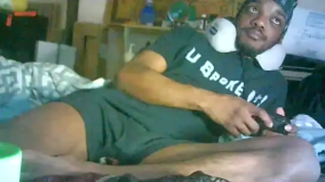 ON3YOULLN3VER_FIR3's cam snapshot