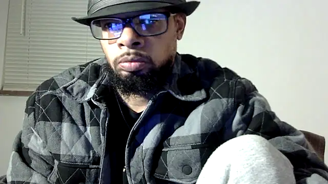 WhiskeyWood_DuhGOD's cam snapshot