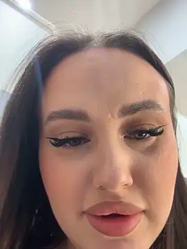 KiraSunshine live sex cam