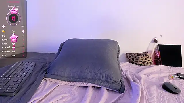 Elizabetth_Benz's cam snapshot