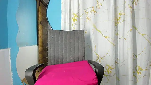 RachelJones_'s cam snapshot