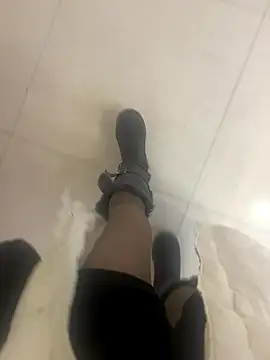 yimisun01 live sex cam