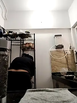 Jann_Riya333's cam snapshot