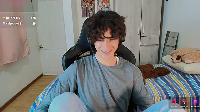 Nude_Boy18 live sex cam