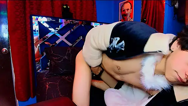 Luke_Howland live sex cam