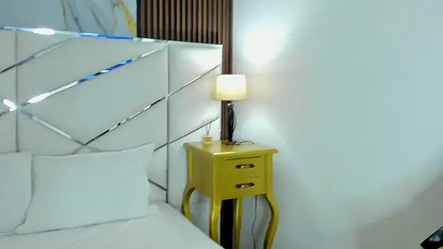 PervertLatina's cam snapshot