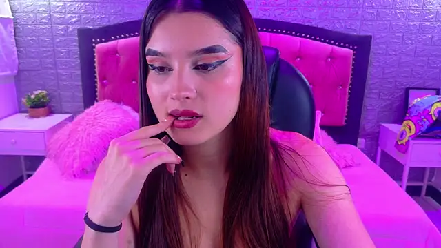 Natalie_loffreda's cam snapshot