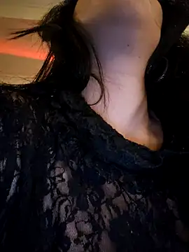 BustyVampyre live sex cam