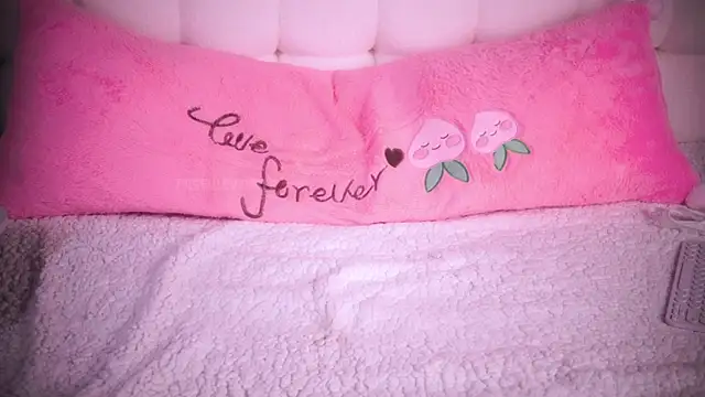 Pussylovekate live sex cam