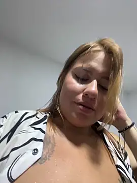 Juli520_'s cam snapshot