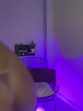 daphnevans's cam snapshot