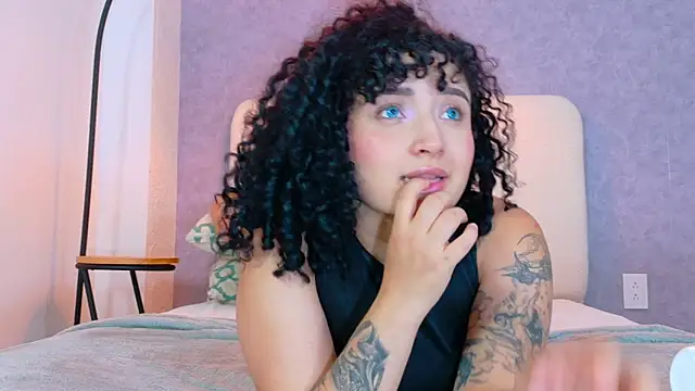 Tracielowe_w's cam snapshot