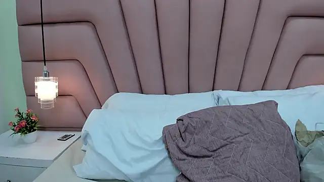 Kim_Luna1 live sex cam