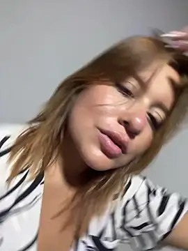 Juli520_'s cam snapshot