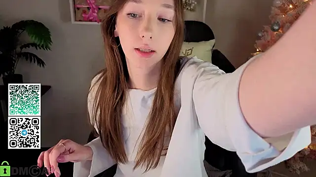 Miche1le_Allenne's cam snapshot