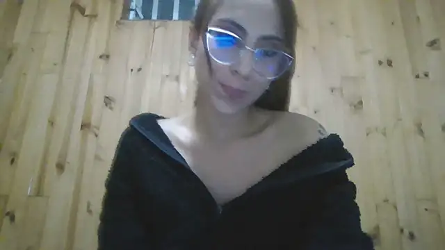 Roselingalvis13's cam snapshot