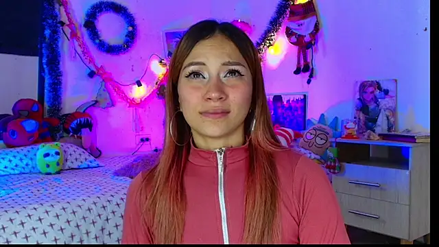 alisson_zafiro_'s cam snapshot