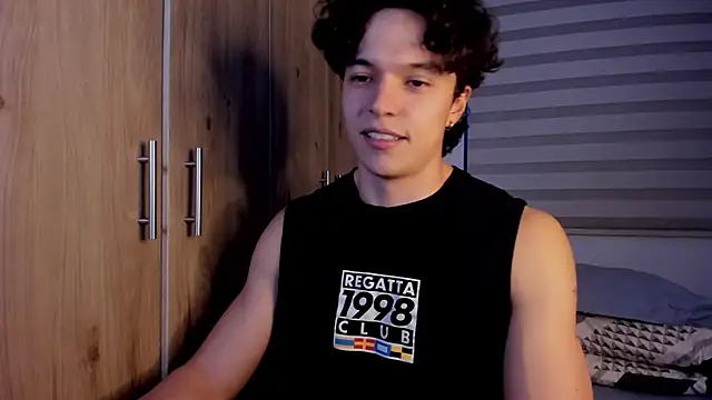 Mastrangelo_xxx's cam snapshot