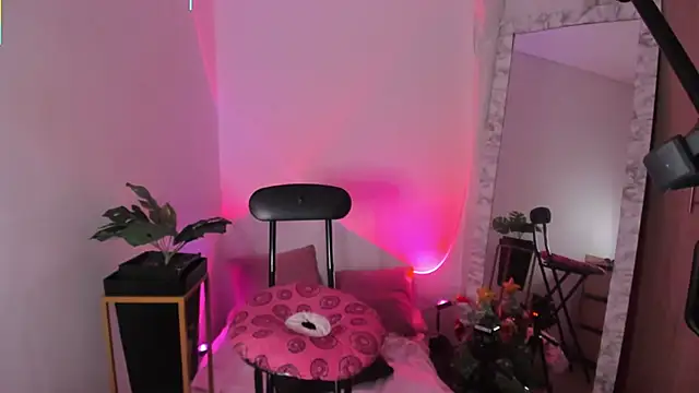 marianneloveee live sex cam