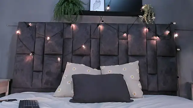 Tiff_and_Sean live sex cam