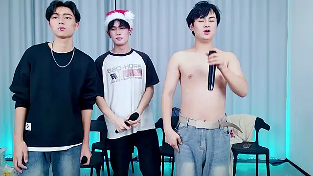 QYBOYS_010's cam snapshot