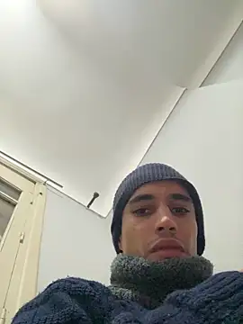 milfucker007's cam snapshot