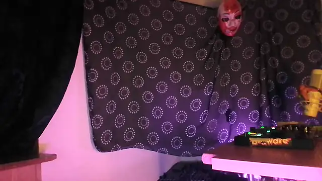 Guyst049's cam snapshot