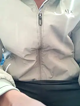 INTERNATIONAL0001's cam snapshot