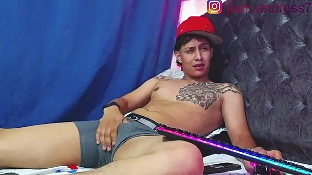 Stone_grey1_'s cam snapshot