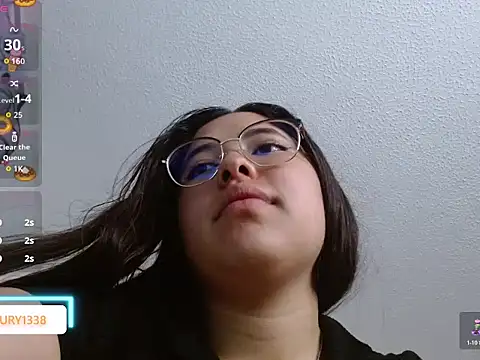 lauxury_'s cam snapshot