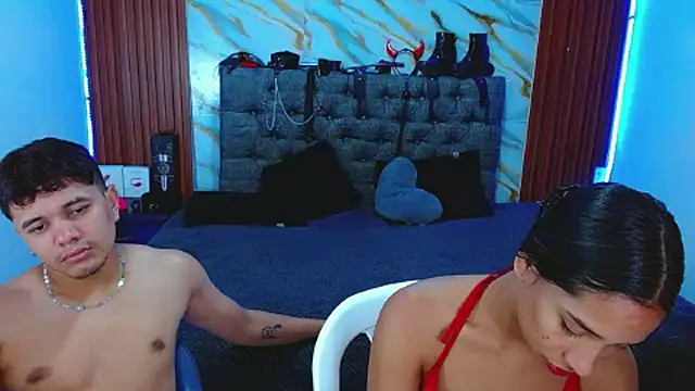 Meryandcris live sex cam