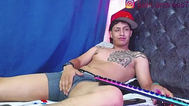 Stone_grey1_'s cam snapshot