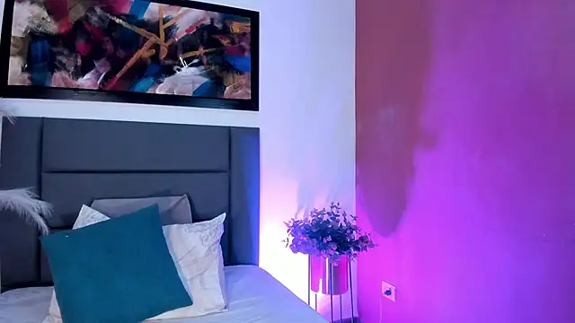 LaraGoldd's cam snapshot