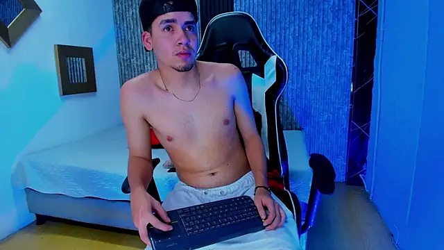 Mike_0233_'s cam snapshot