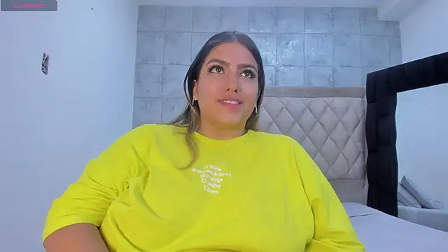 AmbarBrownn_'s cam snapshot