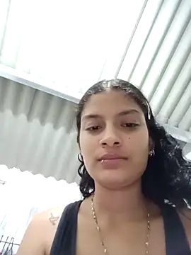 Mei_and_Gaby's cam snapshot