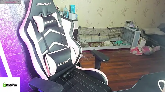 Crazy_forest_fairy's cam snapshot