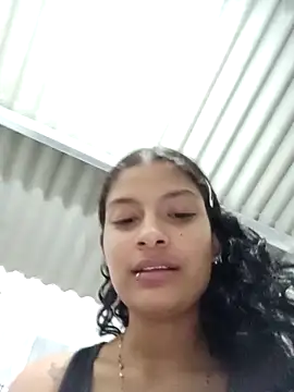 Mei_and_Gaby's cam snapshot