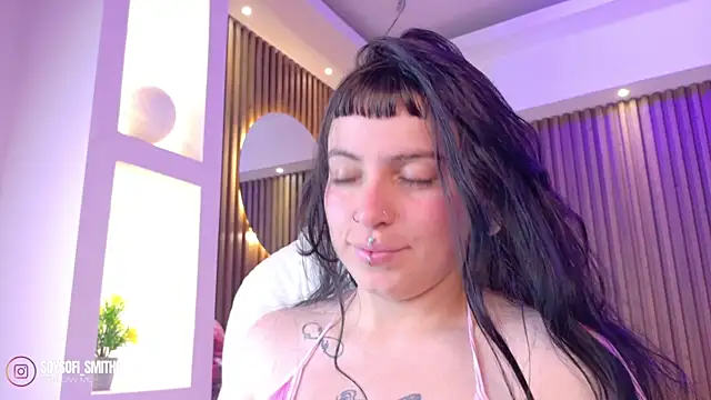 Lucy_Smith2's cam snapshot