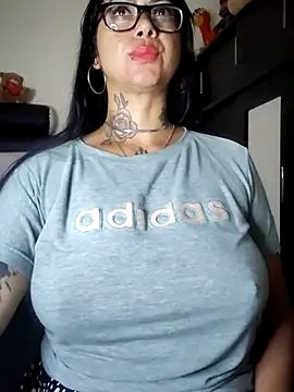 Saloome-'s cam snapshot