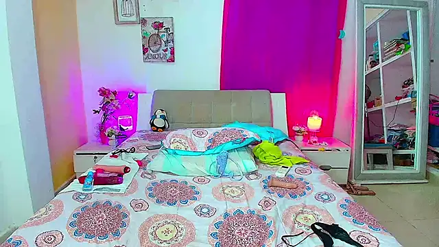 Kendralove31xxx's cam snapshot