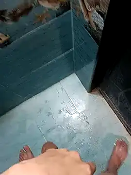 FloweredShallow live sex cam