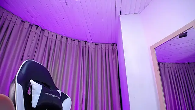 Tamararosses's cam snapshot