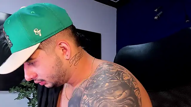 king_falconer live sex cam