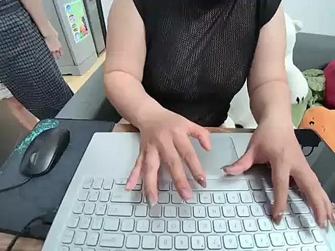 Hanna_Mina's cam snapshot