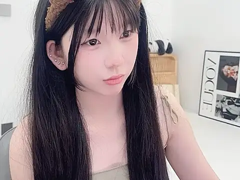 lnua-lnua's cam snapshot