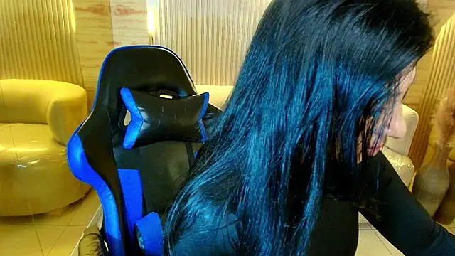 charlotte_r_'s cam snapshot