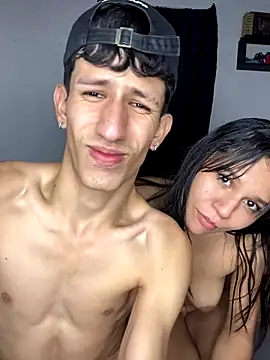 Yardh_444's cam snapshot