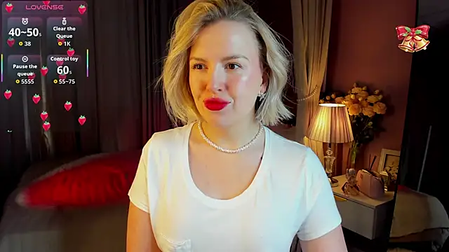 Nikki_Kai's cam snapshot