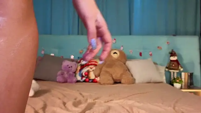 Aurora_Bennet's cam snapshot